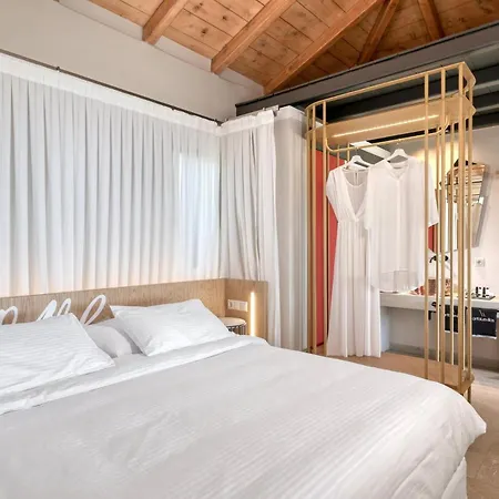Great Lefkada - 1 Bedroom - Nikinara - Stunning Sea Views - Perfect For Couples * Tsoukaladhes